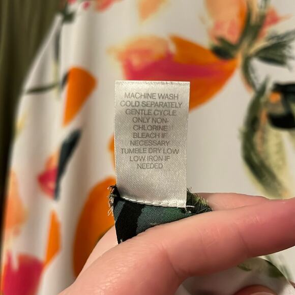 Charming Charlie 3/4 Sleeve Floral Top - Picture 8 of 8